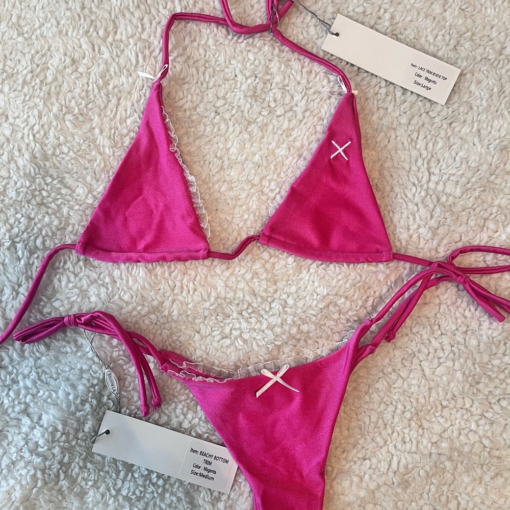 Boutine LA Bikini L top M bottom NWT